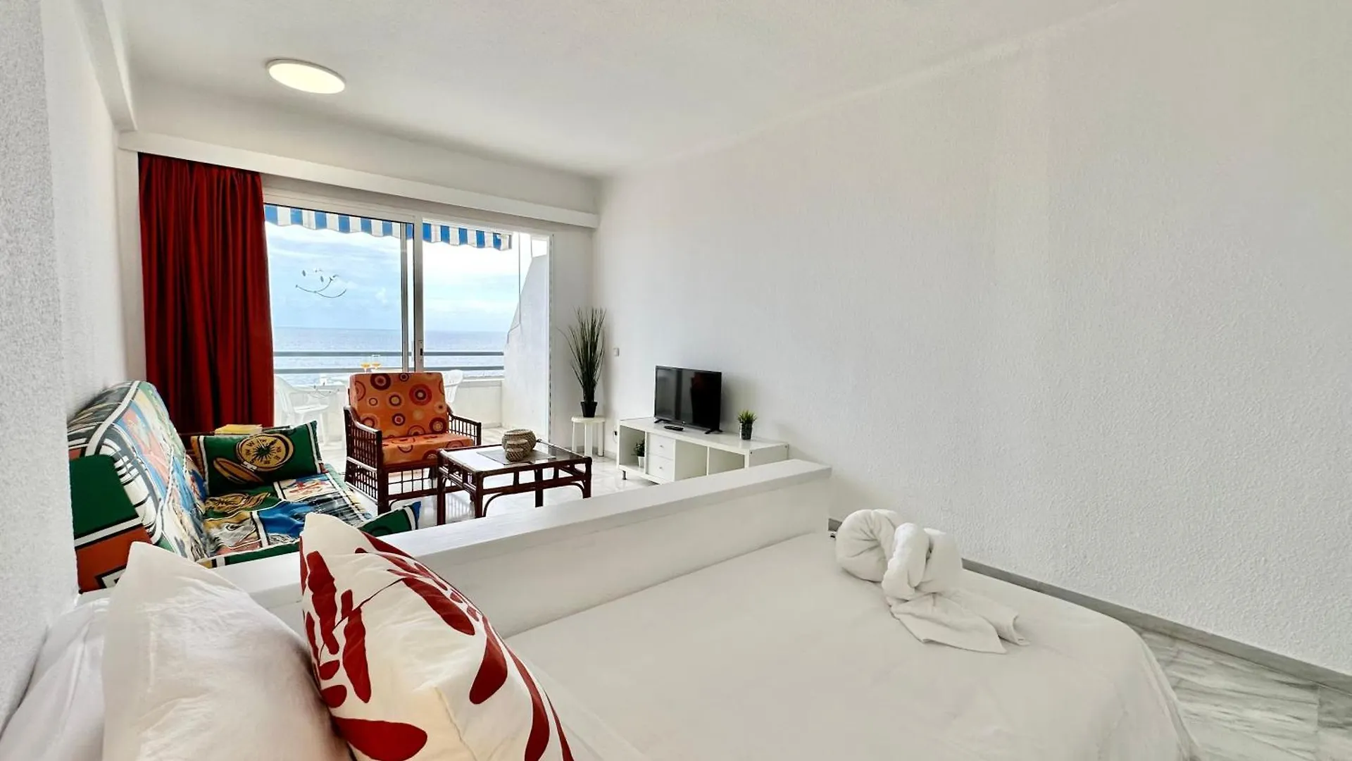 Atlantis Home (Adults Only) Costa Adeje  Apartamento Costa Adeje (Tenerife)