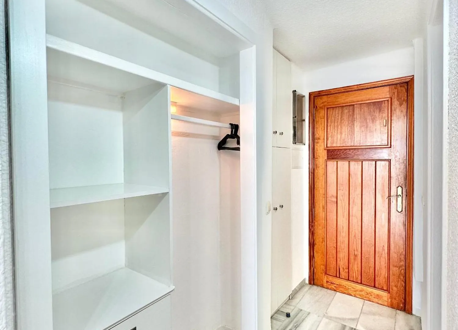 Atlantis Home (Adults Only) Адехе